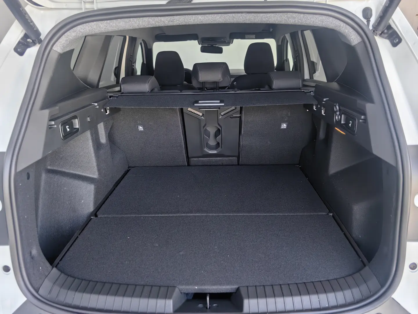 DACIA BIGSTER journey hybrid 155