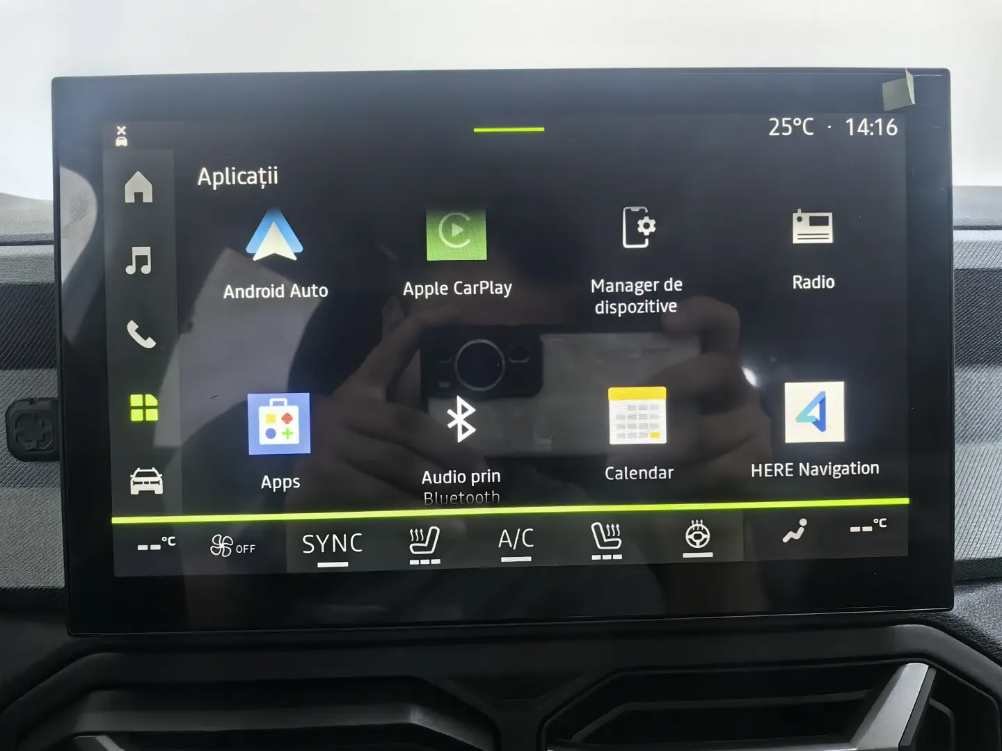 DACIA BIGSTER journey hybrid 155