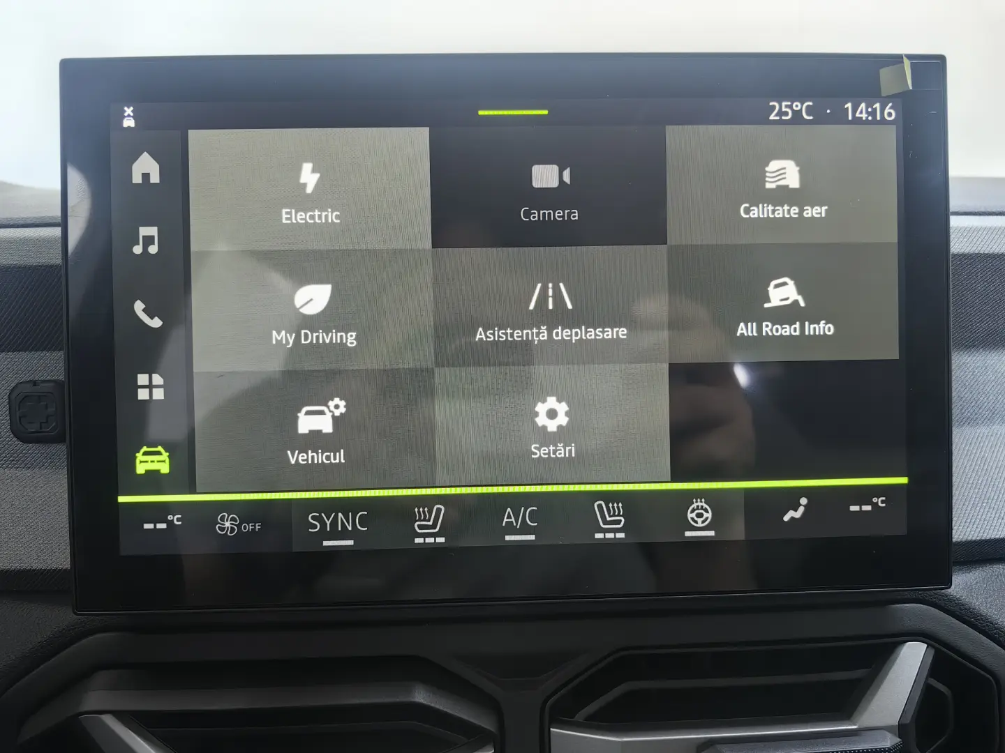 DACIA BIGSTER journey hybrid 155