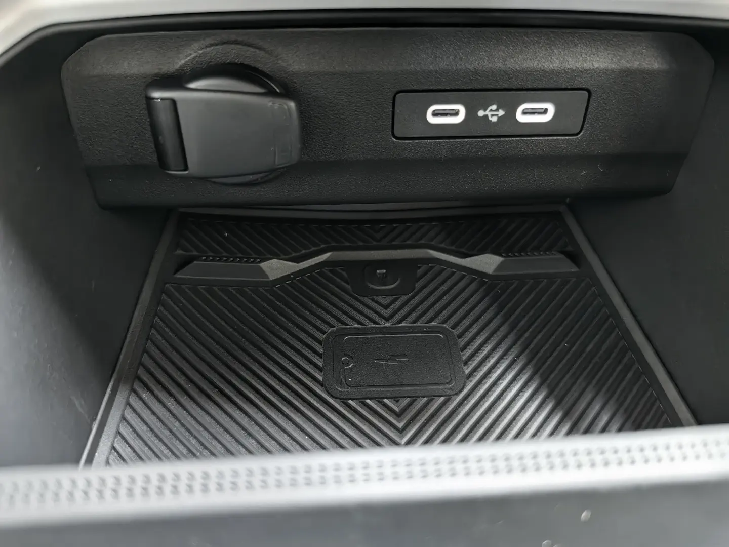 DACIA BIGSTER journey hybrid 155