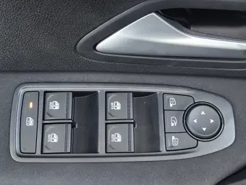 DACIA BIGSTER journey hybrid 155