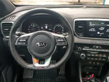 Kia Sportage 1.6 T-GDI 6MT 4x4 GT Line