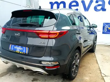 Kia Sportage 1.6 T-GDI 6MT 4x4 GT Line