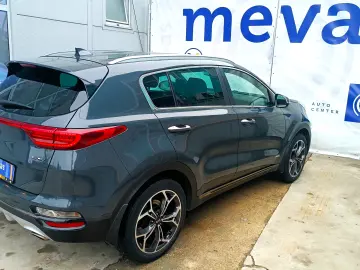 Kia Sportage 1.6 T-GDI 6MT 4x4 GT Line