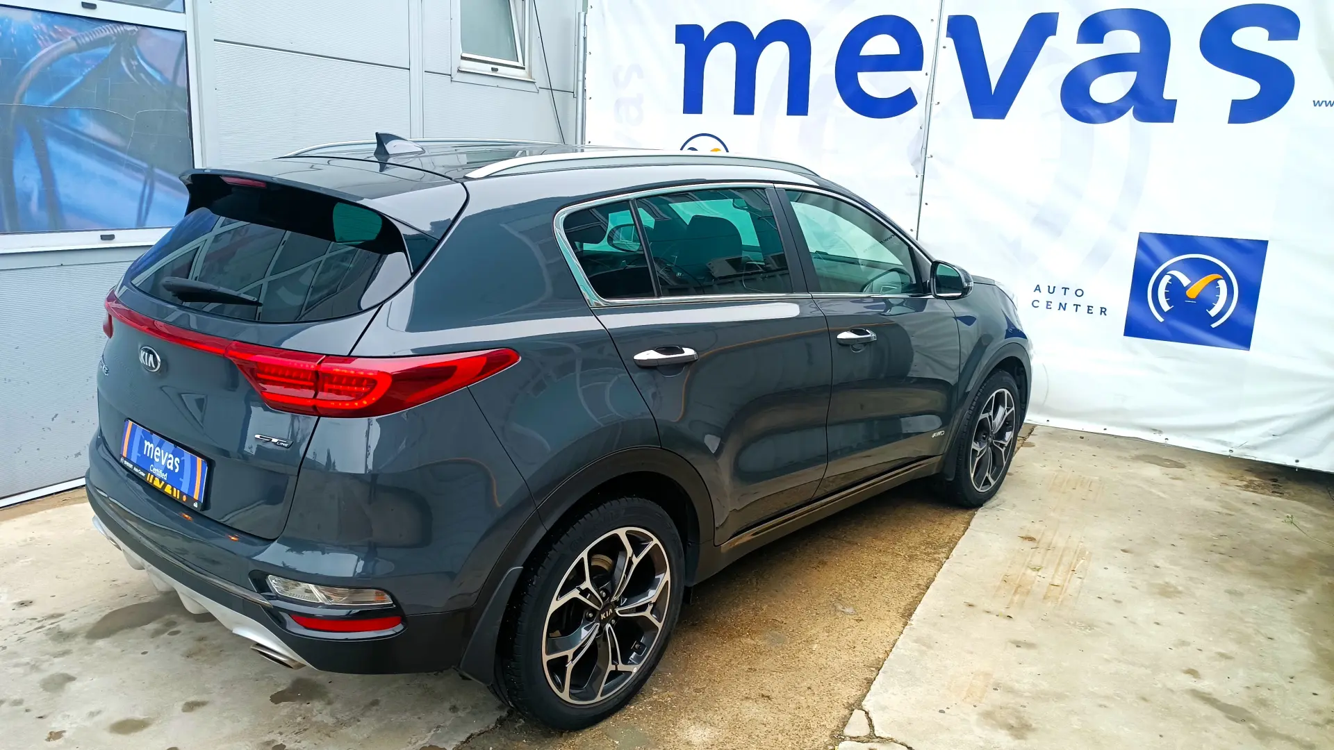 Kia Sportage 1.6 T-GDI 6MT 4x4 GT Line