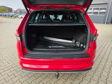 Skoda Kodiaq Sportline 4x4 Pano 360  Acc Matrix