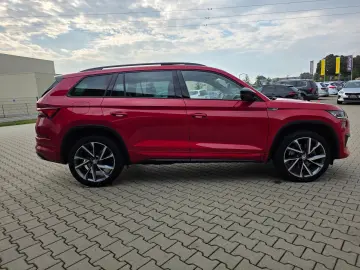 Skoda Kodiaq Sportline 4x4 Pano 360  Acc Matrix