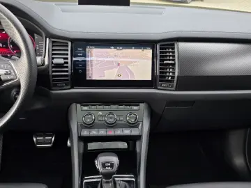 Skoda Kodiaq Sportline 4x4 Pano 360  Acc Matrix