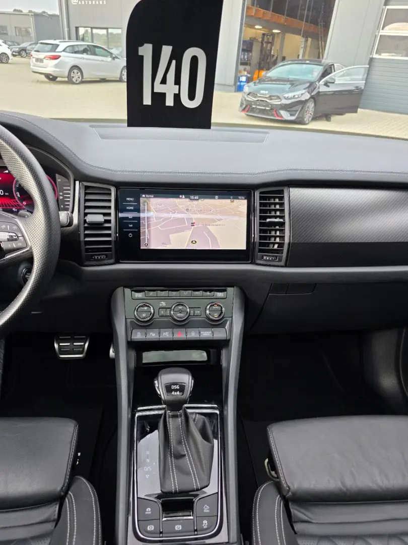Skoda Kodiaq Sportline 4x4 Pano 360  Acc Matrix