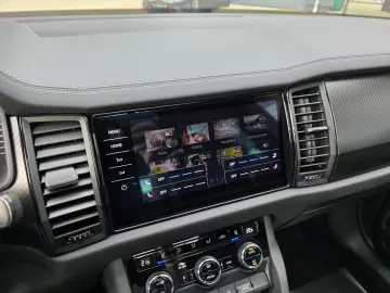 Skoda Kodiaq Sportline 4x4 Pano 360  Acc Matrix