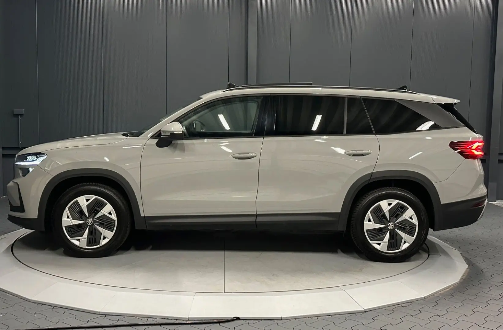 Skoda Kodiaq 2.0 TDI 142kW 4x4 Selection PANORAMA HUD