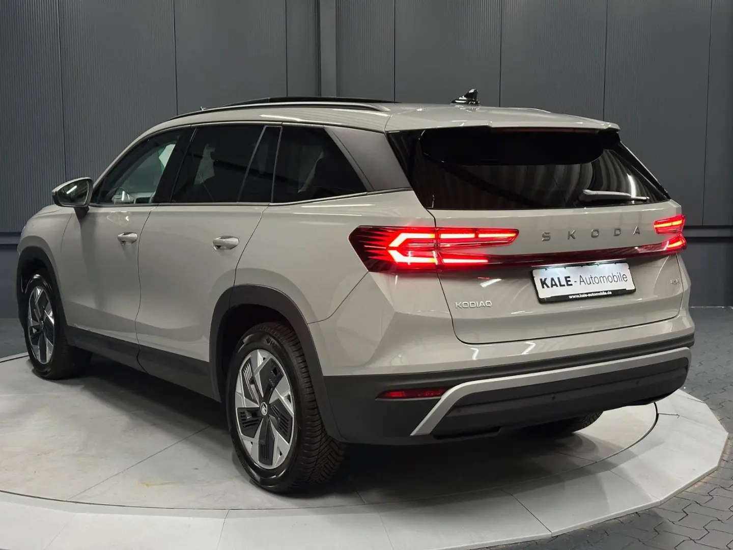 Skoda Kodiaq 2.0 TDI 142kW 4x4 Selection PANORAMA HUD