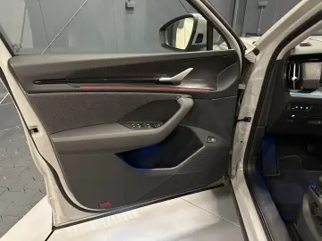 Skoda Kodiaq 2.0 TDI 142kW 4x4 Selection PANORAMA HUD