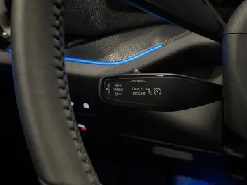 Skoda Kodiaq 2.0 TDI 142kW 4x4 Selection PANORAMA HUD