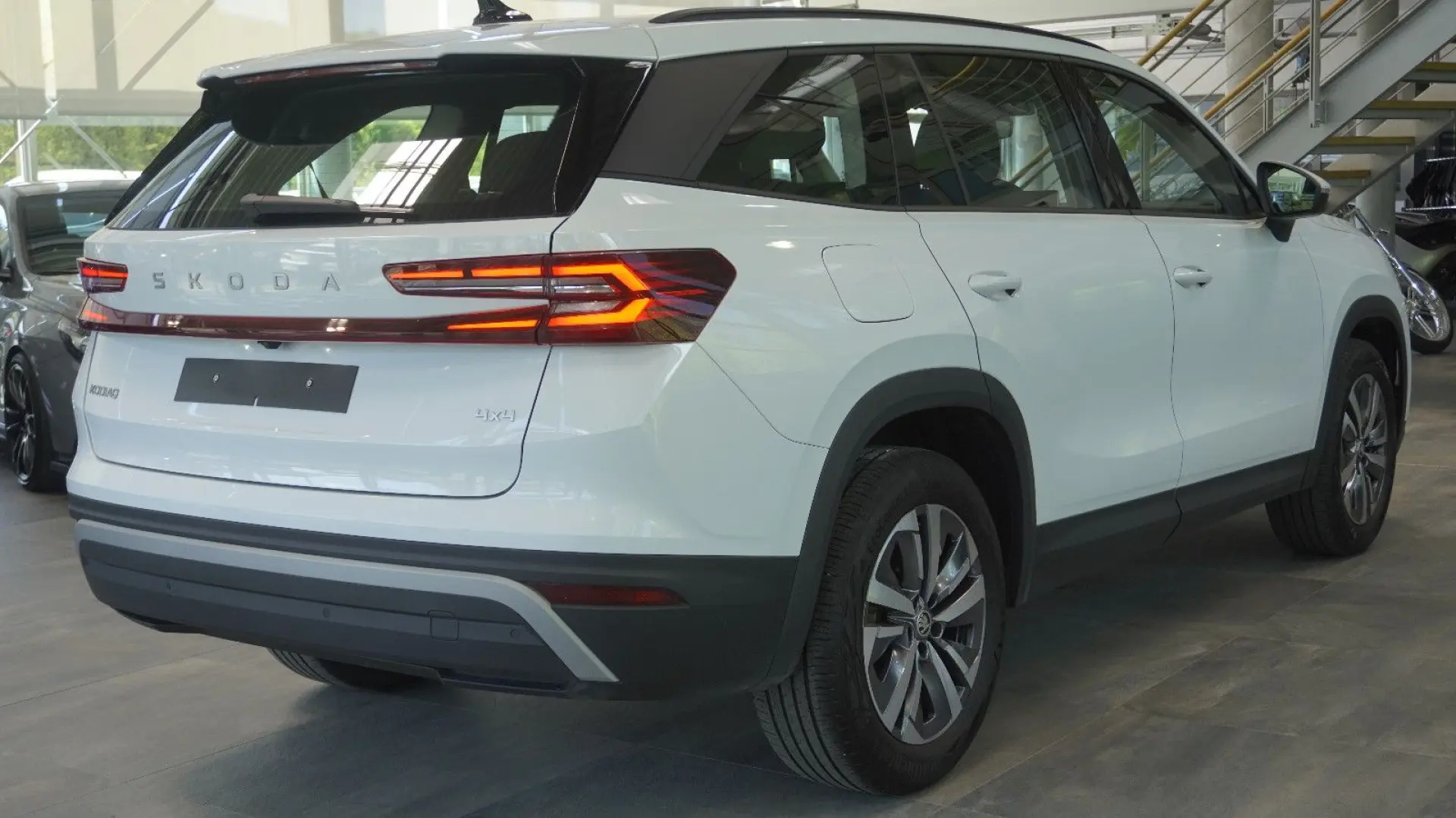 Skoda Kodiaq 2.0 TDI 4x4 Selection ACC AHK STHZ 7-SITZ