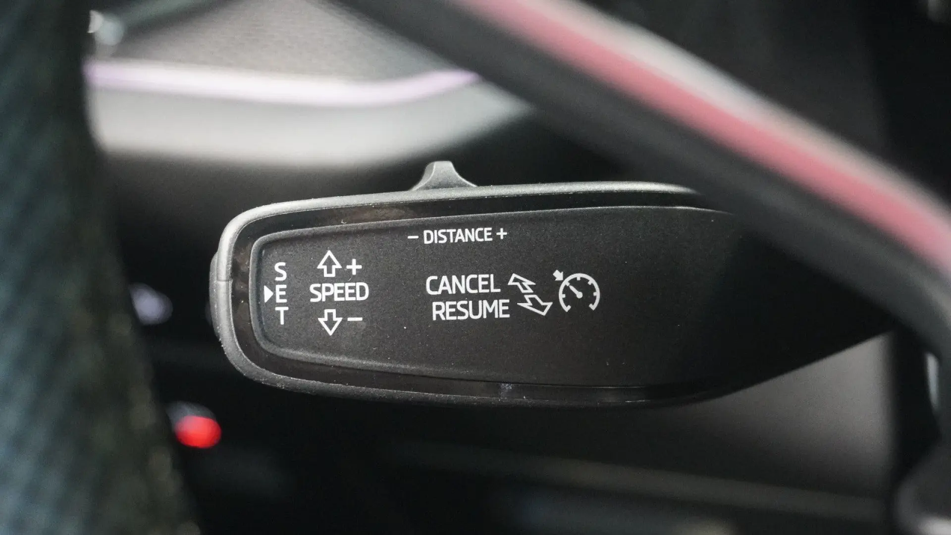 Skoda Kodiaq 2.0 TDI 4x4 Selection ACC AHK STHZ 7-SITZ