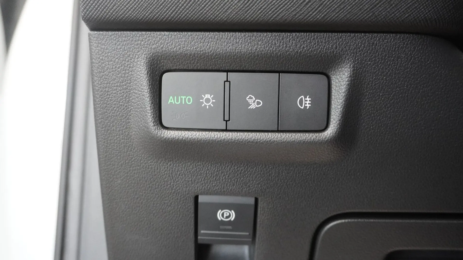 Skoda Kodiaq 2.0 TDI 4x4 Selection ACC AHK STHZ 7-SITZ