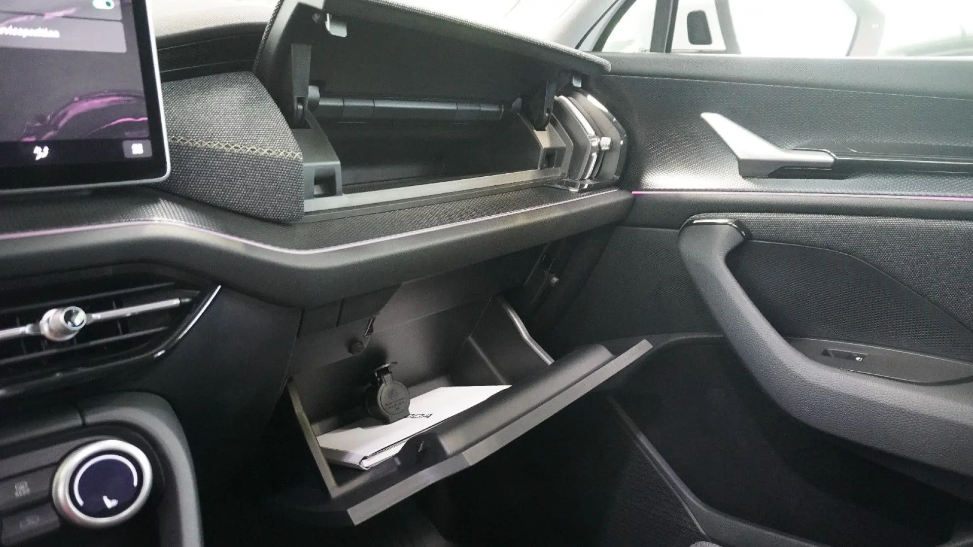 Skoda Kodiaq 2.0 TDI 4x4 Selection ACC AHK STHZ 7-SITZ