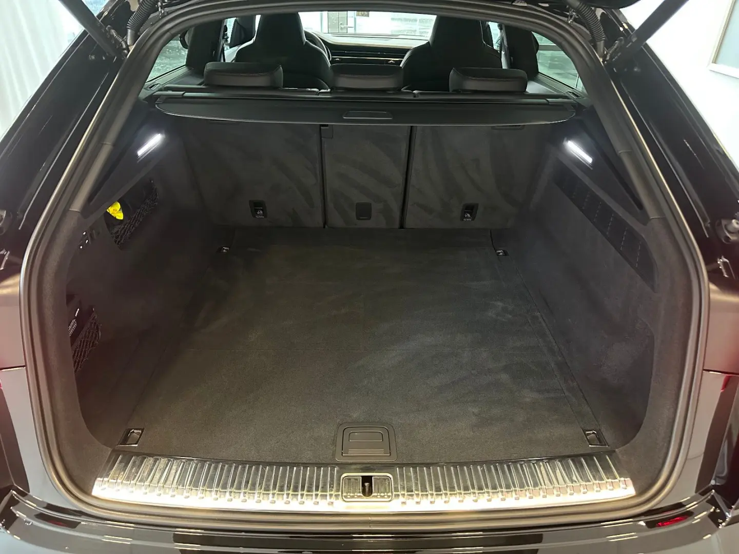 RSQ8 TFSI qu. tiptr. AHZV+AIR+B&O+RS AGA+MATRX