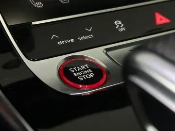 RSQ8 TFSI qu. tiptr. AHZV+AIR+B&O+RS AGA+MATRX