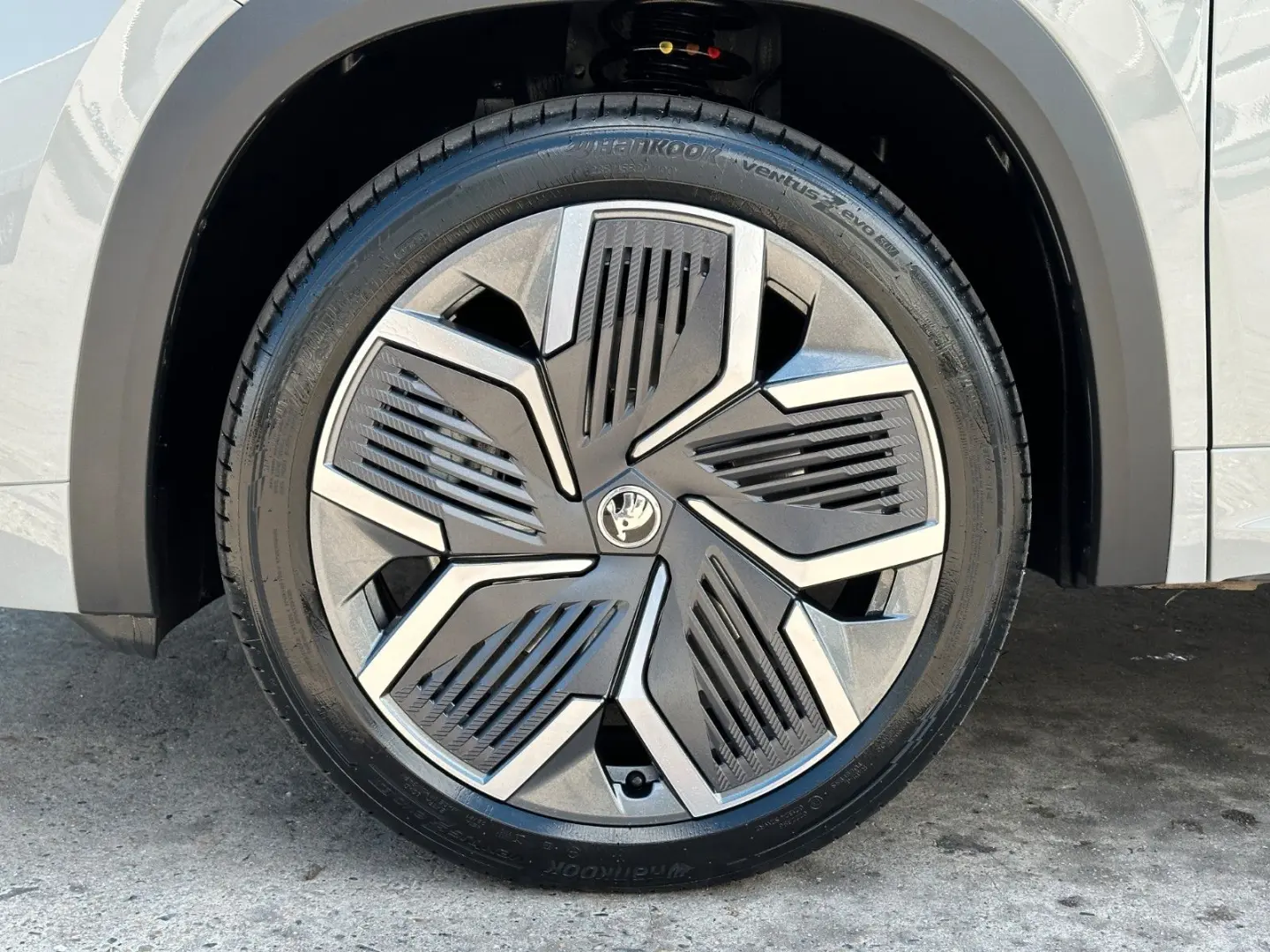 Skoda Kodiaq193PS 4x4 Sportline STHZ PADACH Matrix LM20