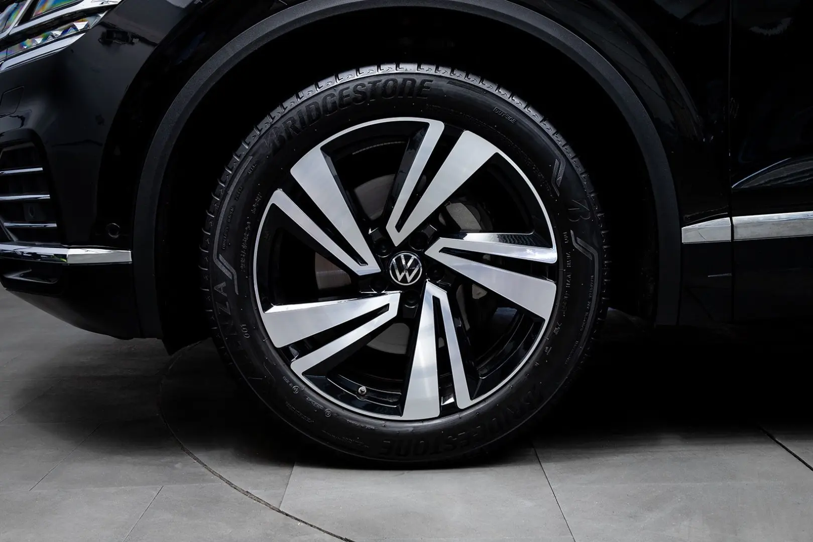 Touareg Elegance HuD Matrix 360°StandHz.AIR Memo