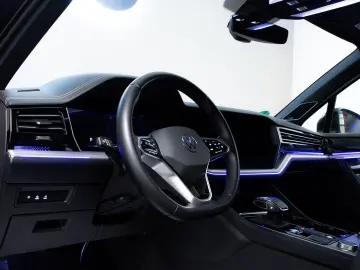 Touareg Elegance HuD Matrix 360°StandHz.AIR Memo