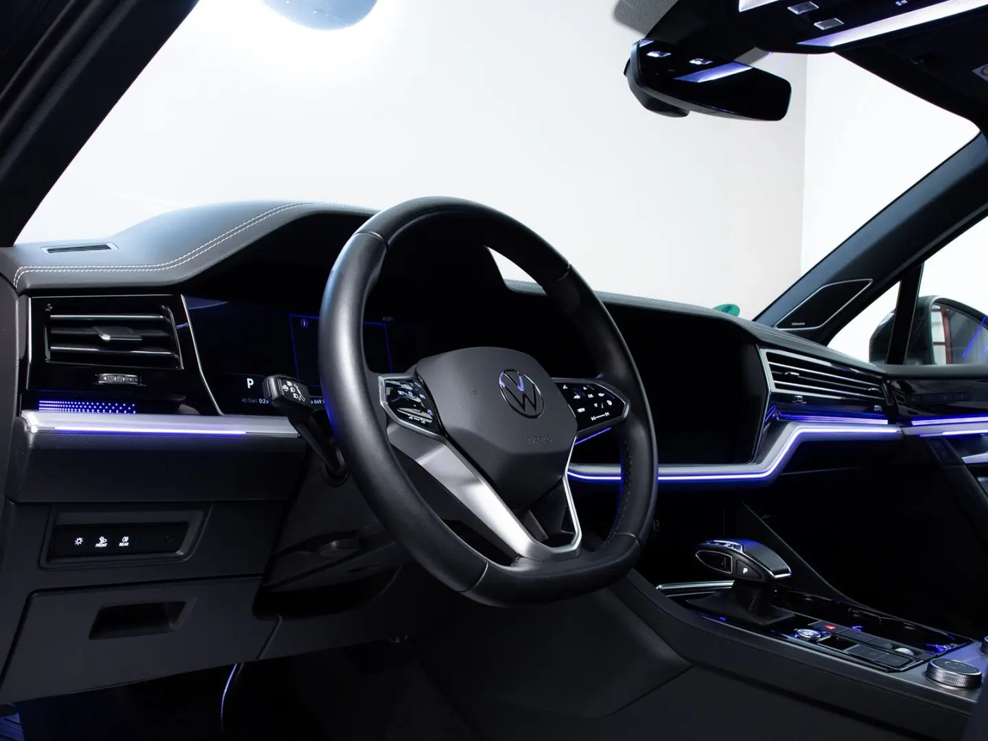 Touareg Elegance HuD Matrix 360°StandHz.AIR Memo