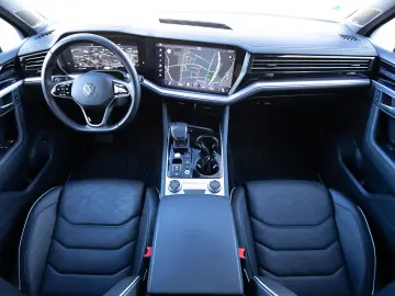 Touareg Elegance HuD Matrix 360°StandHz.AIR Memo