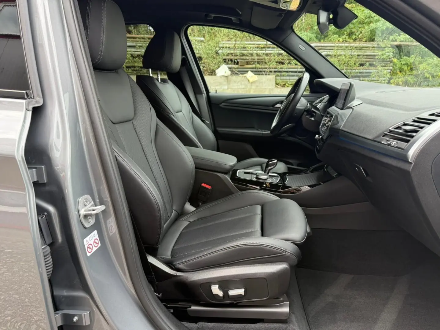 X3 xDrive30e Sport eSitze 97% Akku HeadUp Laser 