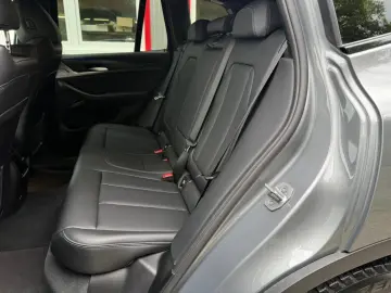 X3 xDrive30e Sport eSitze 97% Akku HeadUp Laser 