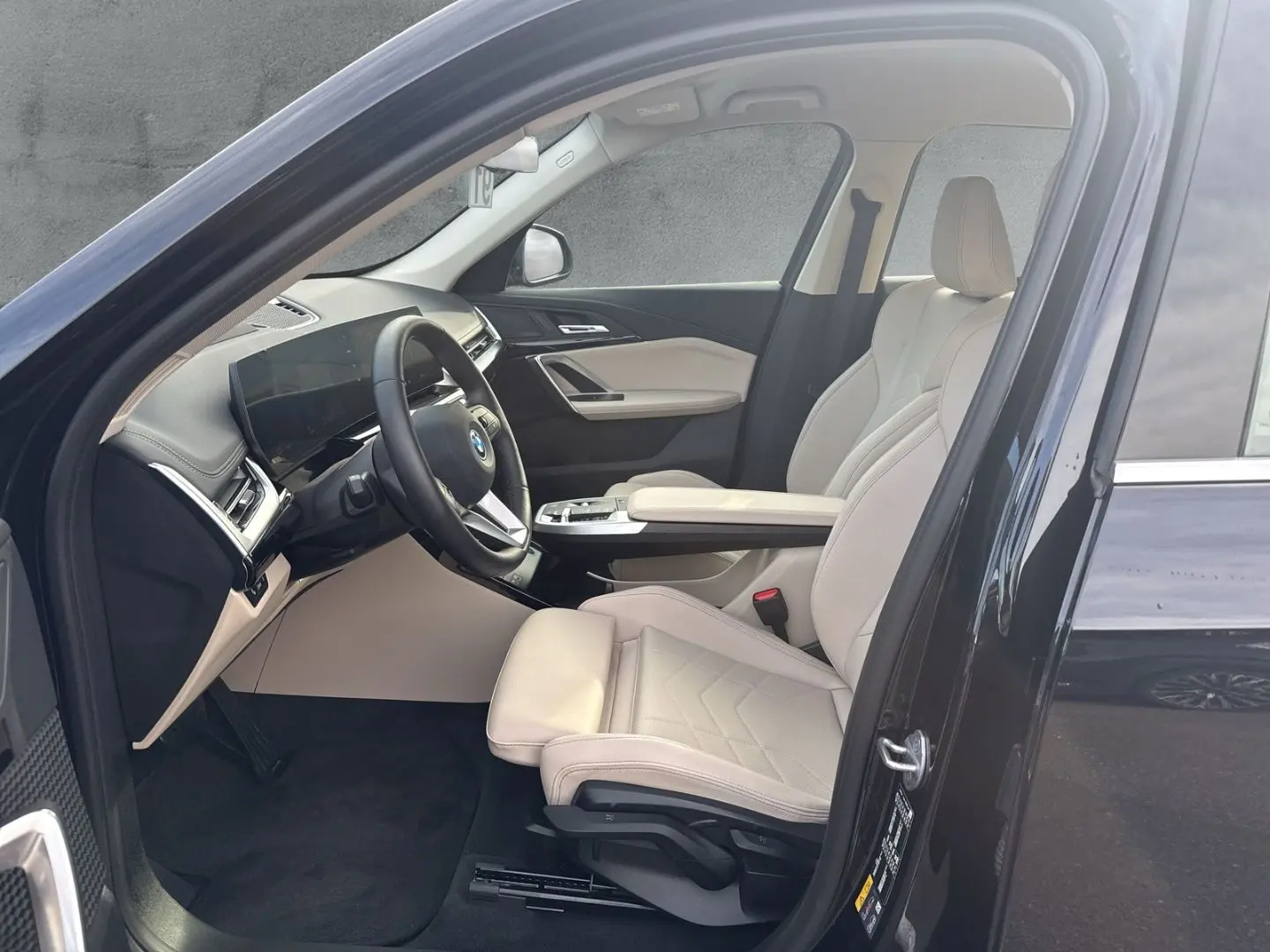 X1 xDrive30e xLine 18''LC PROF AHK HuD SPORTSITZ