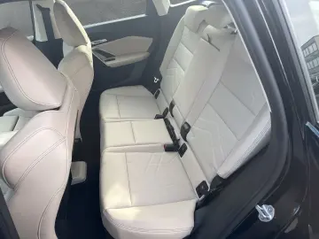 X1 xDrive30e xLine 18''LC PROF AHK HuD SPORTSITZ