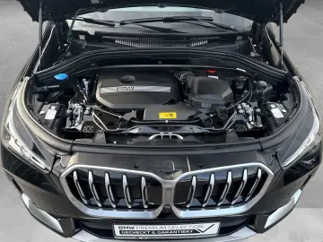 X1 xDrive30e xLine 18''LC PROF AHK HuD SPORTSITZ