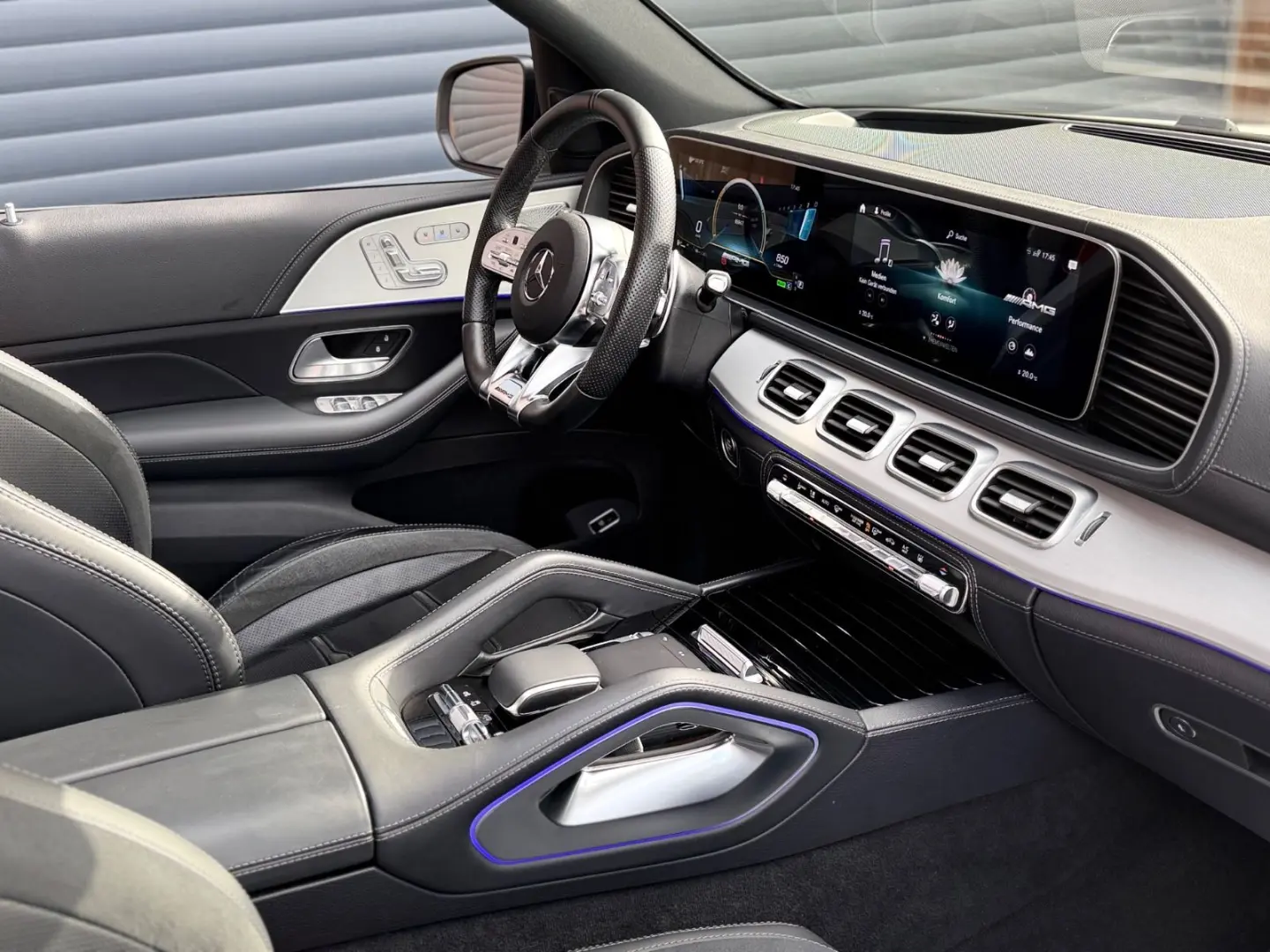 GLE 53 AMG 4M+/Pano/PerfAga/AHK/BURMESTER/HUD/22