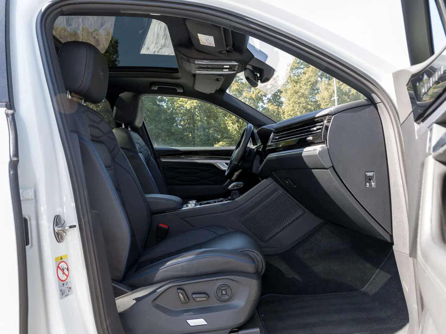 Touareg  R 3.0 TSI eHybrid 4Motion R LUFTFEDERUN