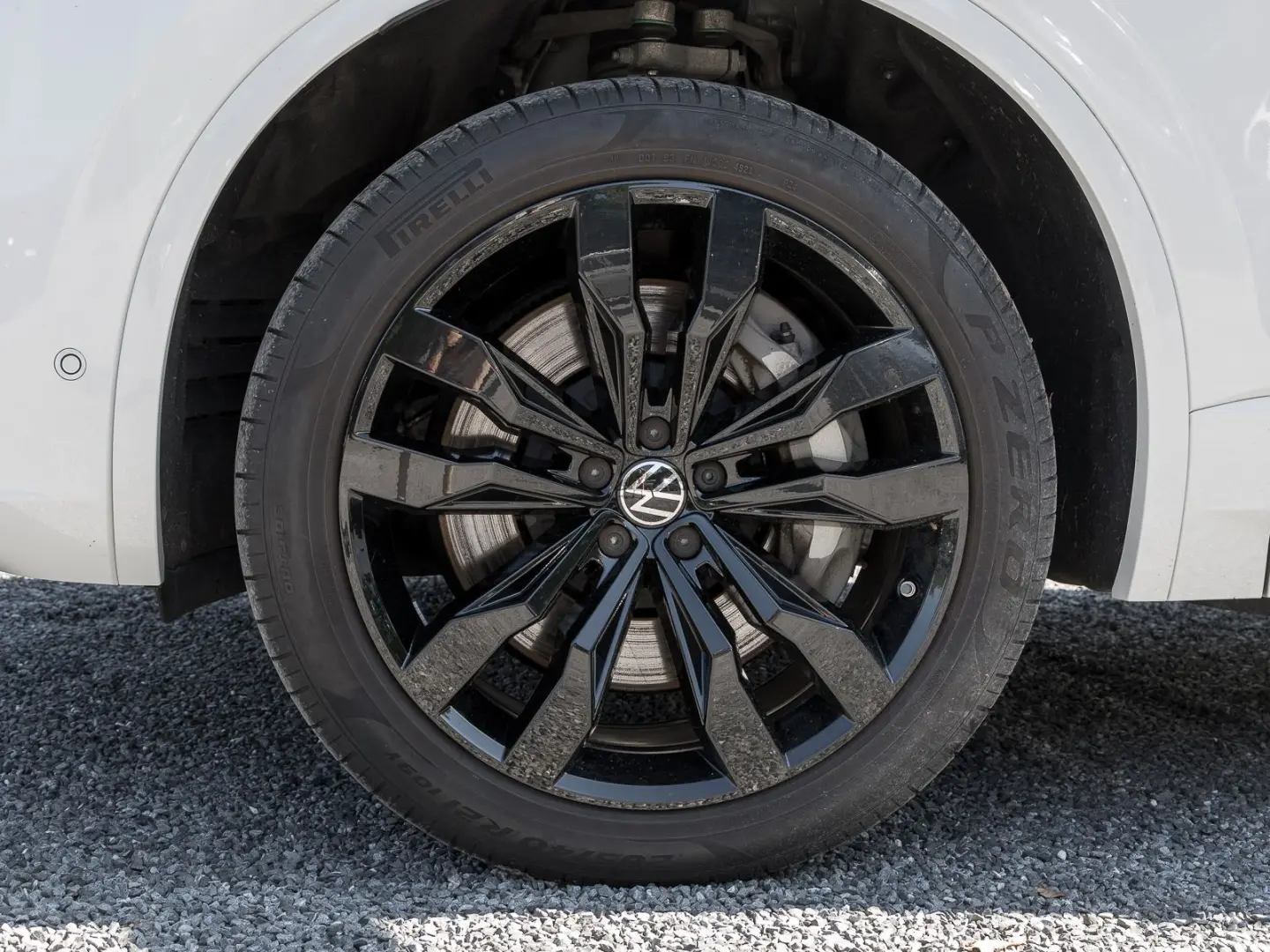 Touareg  R 3.0 TSI eHybrid 4Motion R LUFTFEDERUN
