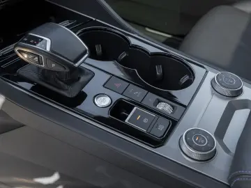 Touareg  R 3.0 TSI eHybrid 4Motion R LUFTFEDERUN