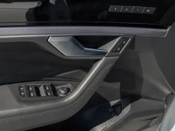 Touareg  R 3.0 TSI eHybrid 4Motion R LUFTFEDERUN