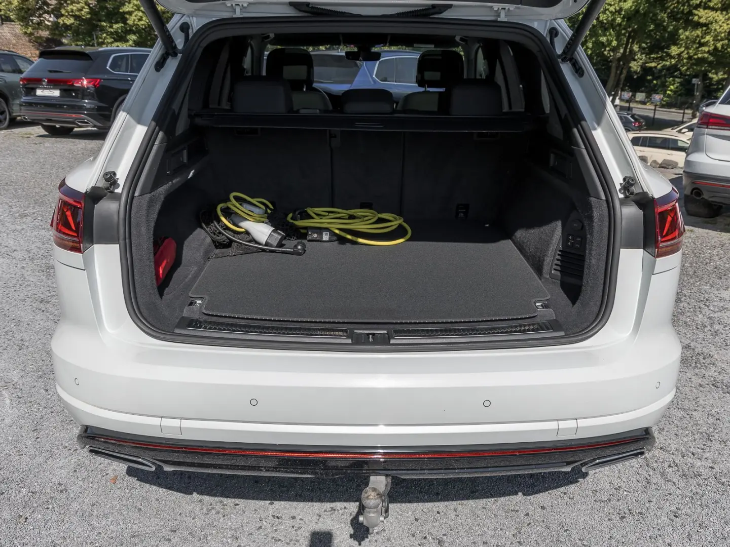 Touareg  R 3.0 TSI eHybrid 4Motion R LUFTFEDERUN