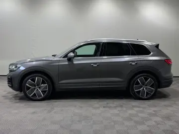 Touareg Elegance V6 eHybrid | IQ.LIGHT PANO 360°