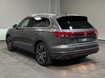 Touareg Elegance V6 eHybrid | IQ.LIGHT PANO 360°