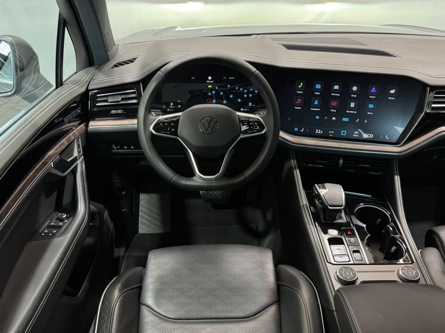 Touareg Elegance V6 eHybrid | IQ.LIGHT PANO 360°