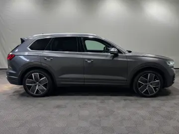 Touareg Elegance V6 eHybrid | IQ.LIGHT PANO 360°