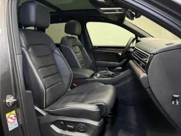 Touareg Elegance V6 eHybrid | IQ.LIGHT PANO 360°