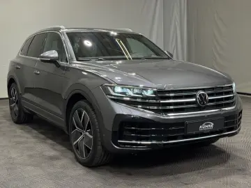 Touareg Elegance V6 eHybrid | IQ.LIGHT PANO 360°