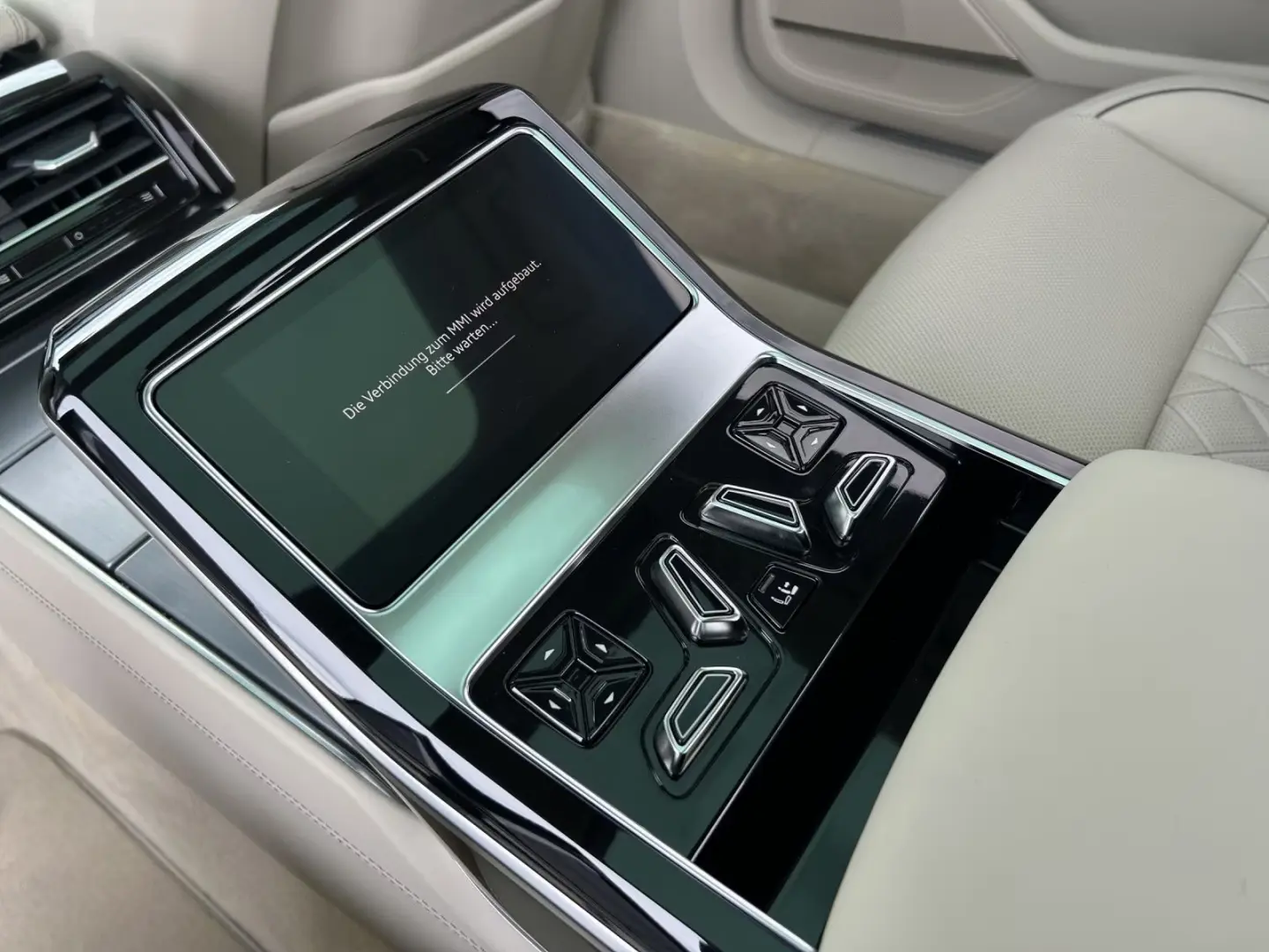 Audi A8 L 60 TFSIe quattro S-LINE**B&O*