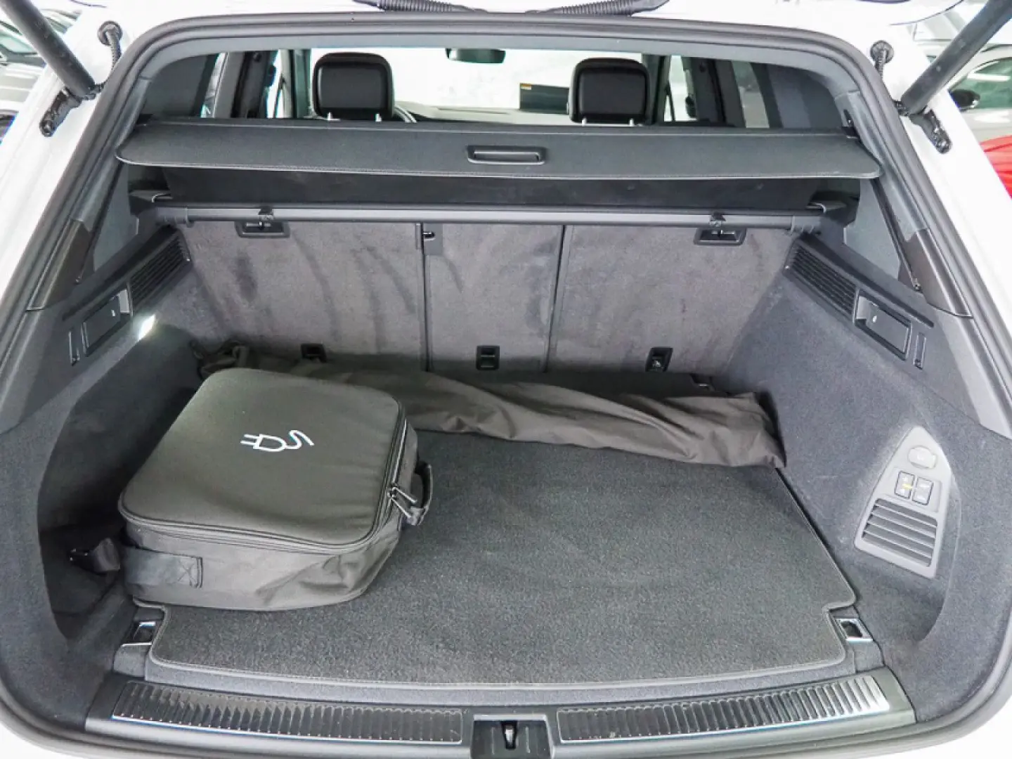 Touareg 3.0 V6 TSI DSG eHybrid 4Mot. R AHK