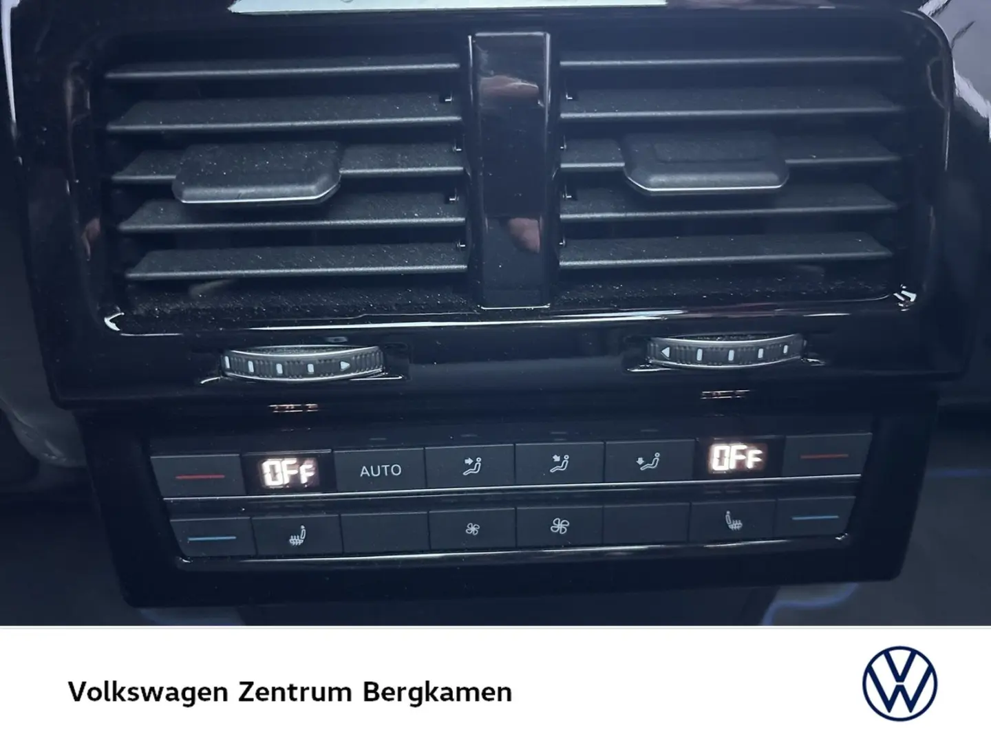 Touareg HYBRID R NEUESMODELL PANO AHK 360CAM 21Z