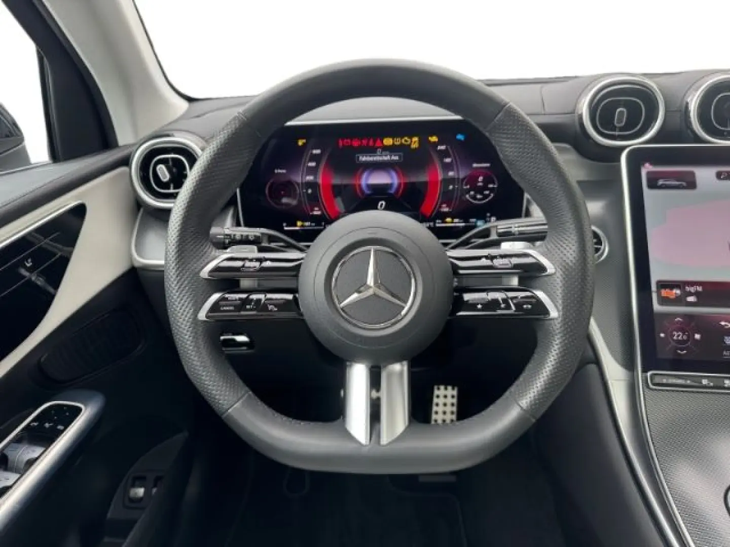 GLC 300 e AMG Line 4Matic DIGITAL LIGHT NAVI 20'